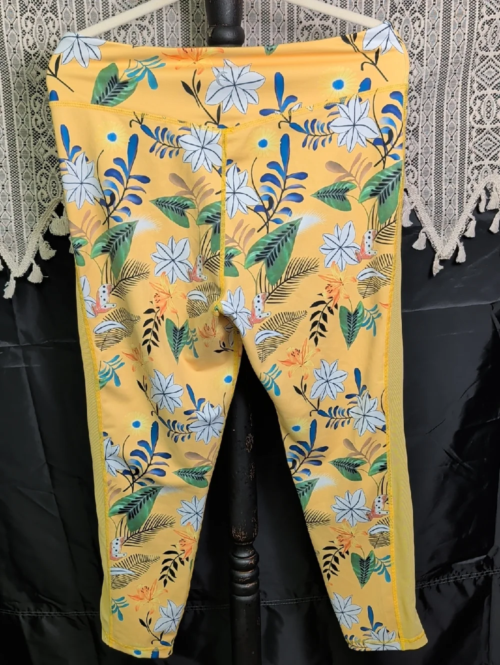 XL Zyia Active 2 Piece Athletic Outfit 16 18 Pants Sports Bra Floral Ladies - Picture 6 of 12